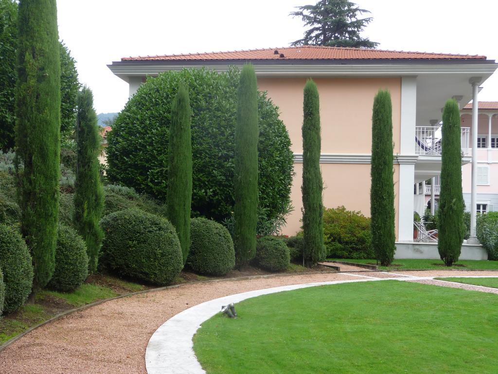 Residence Ville Lago Lugano 포르토 세레시오 외부 사진